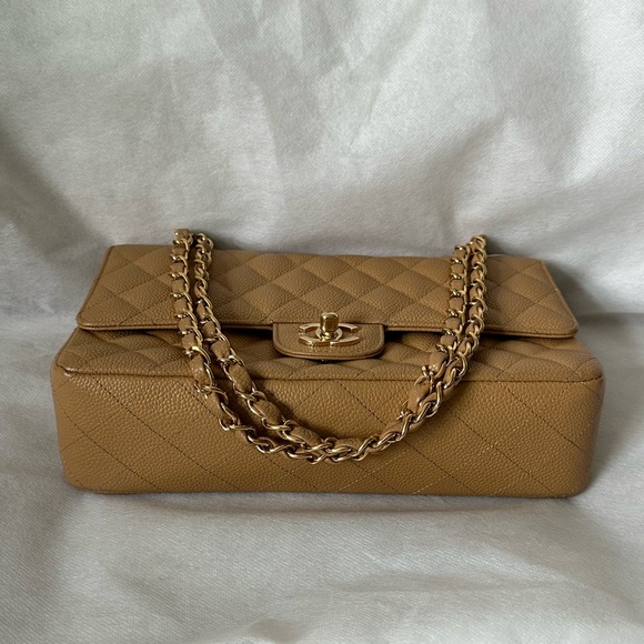 CHANEL Rare Vintage Beige Double Flap Medium - Picture 3 of 14
